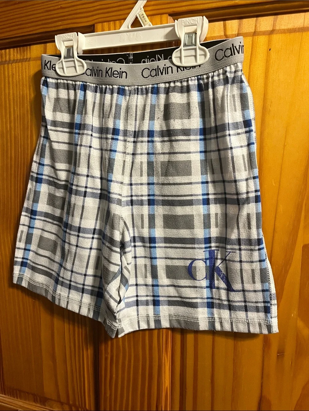 Boys Calvin Klein Gray Short-Sleeve & Shorts Pajama Set Size M (7/8)